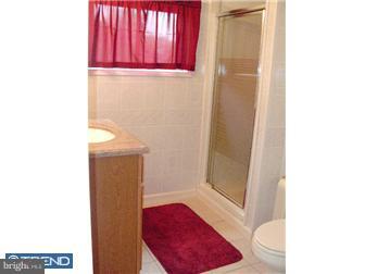 920 Newport Road Bristol, PA 19007 - Photo 10 of 12 Bathroom