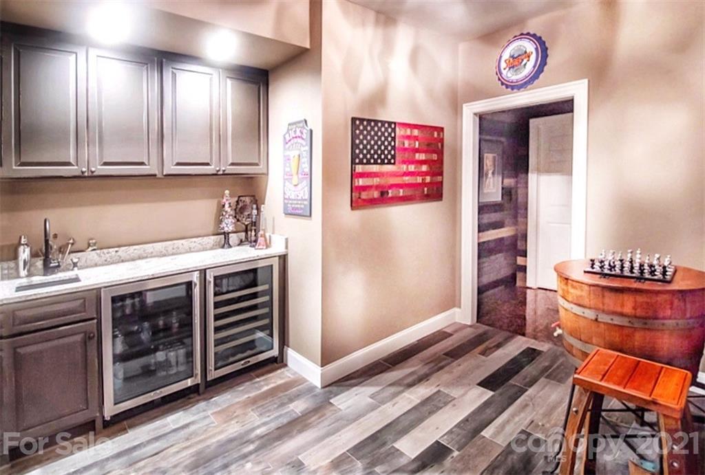 2084 North Rugby Road Hendersonville, NC 28791 - Photo 22 of 29 Gallery Image 22