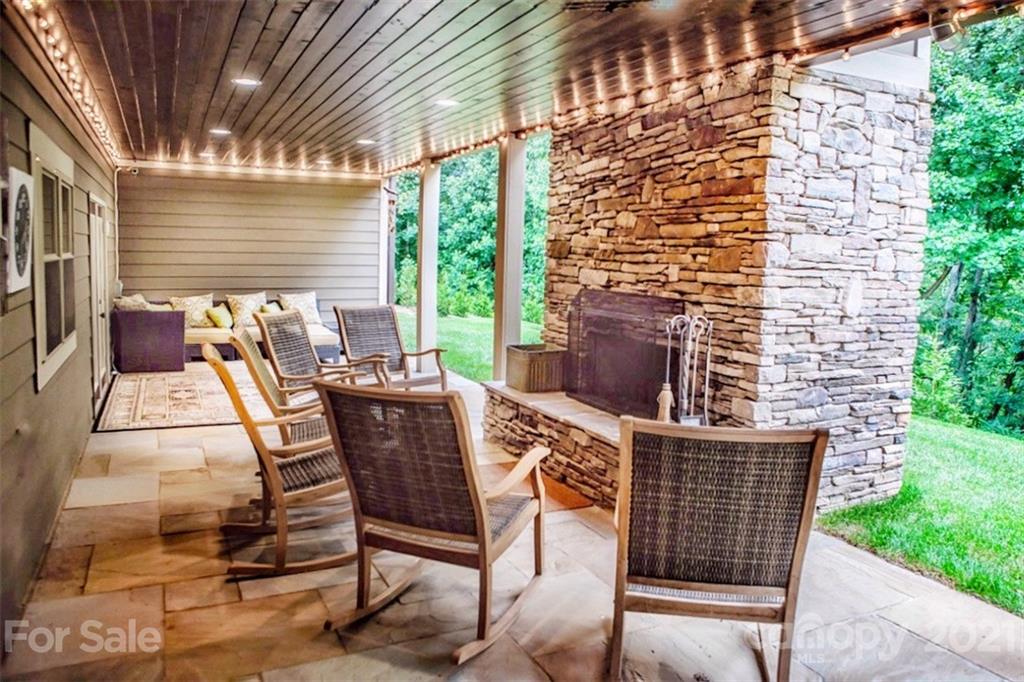 2084 North Rugby Road Hendersonville, NC 28791 - Photo 27 of 29 Gallery Image 27