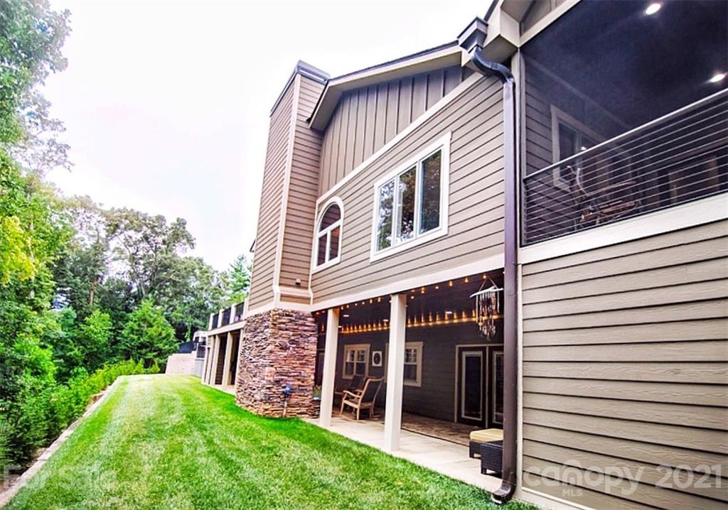 2084 North Rugby Road Hendersonville, NC 28791 - Photo 28 of 29 Gallery Image 28