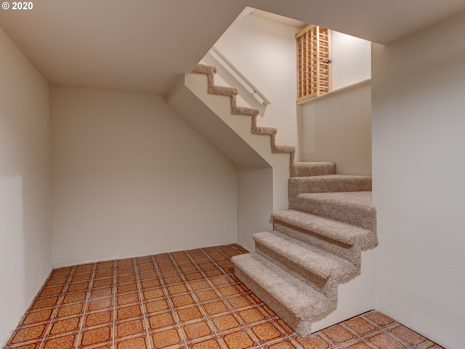 807 Southwest Terwilliger Place Portland, OR 97239 - Photo 29 of 32 Gallery Image 29