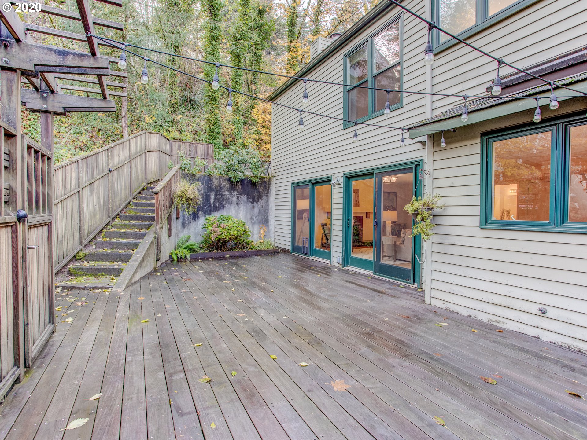 807 Southwest Terwilliger Place Portland, OR 97239 - Photo 30 of 32 Gallery Image 30