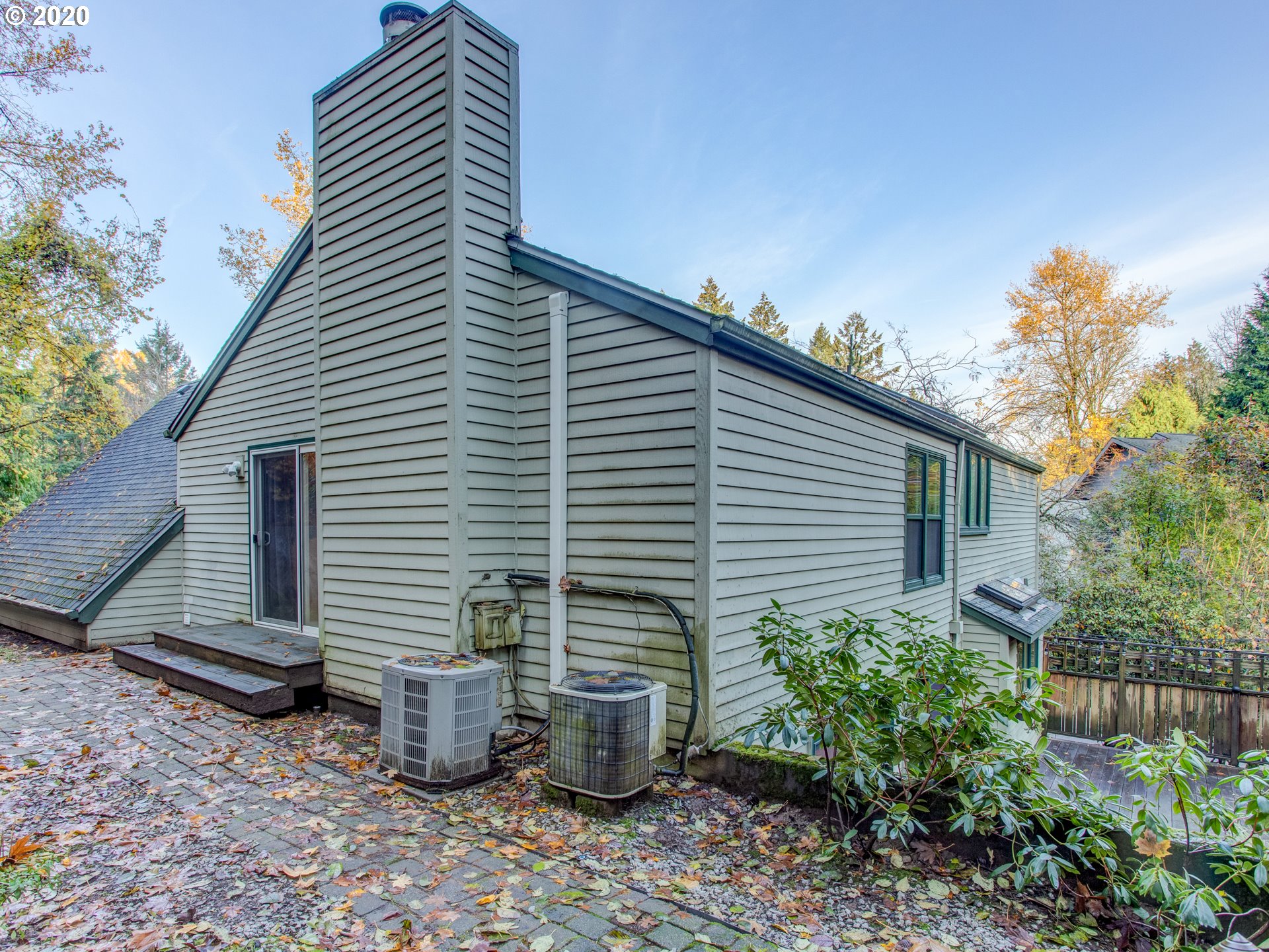 807 Southwest Terwilliger Place Portland, OR 97239 - Photo 31 of 32 Gallery Image 31