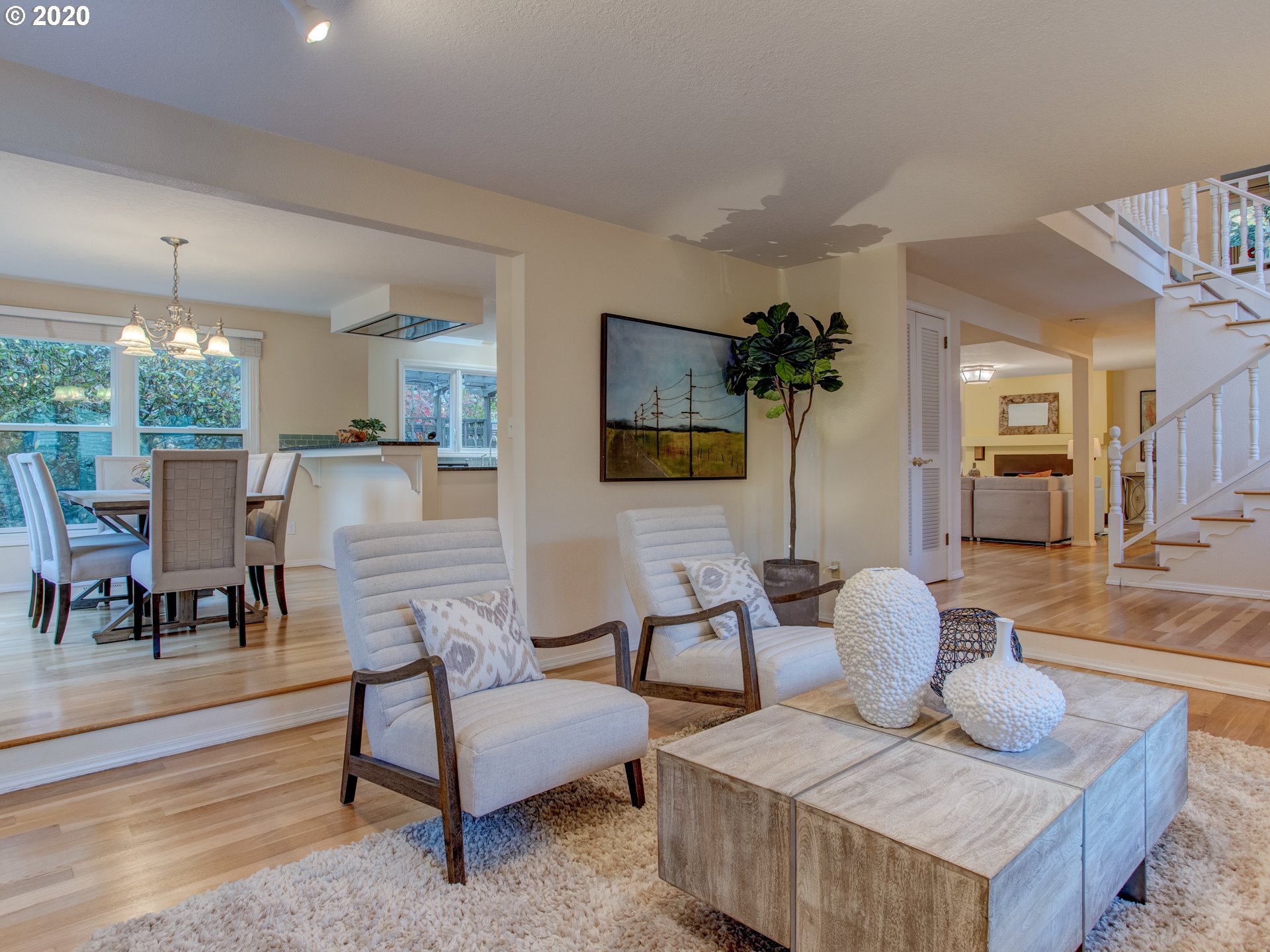 807 Southwest Terwilliger Place Portland, OR 97239 - Photo 9 of 32 Gallery Image 9