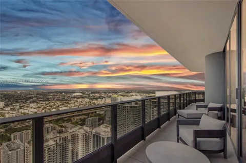 $3,475,000 | 1000 Brickell Plaza, Unit PH5807, Miami, FL 33131