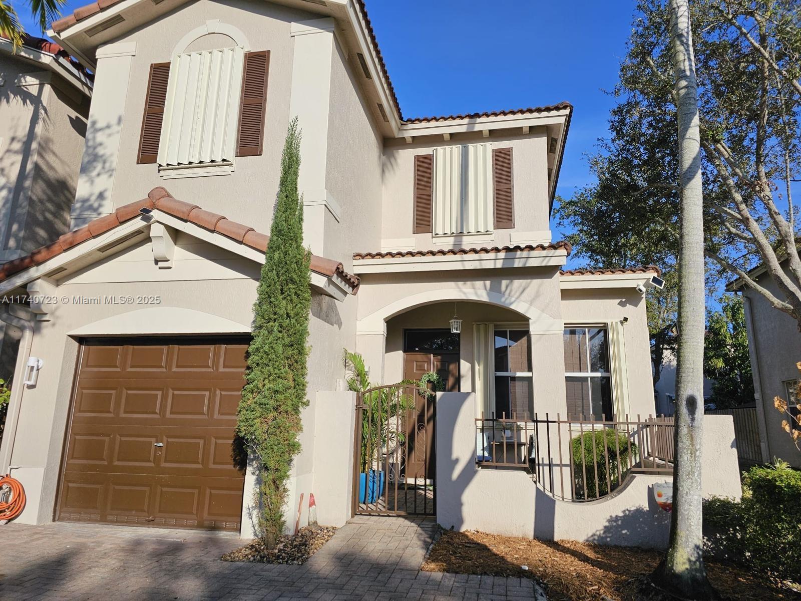 955 Southwest 154th Path, Unit 955 Miami, FL 33194 - Photo 2 of 38 Gallery Image 2