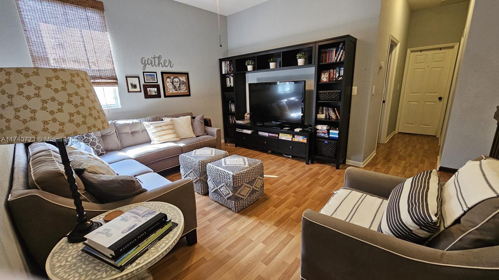955 Southwest 154th Path, Unit 955 Miami, FL 33194 - Photo 22 of 38 Gallery Image 22