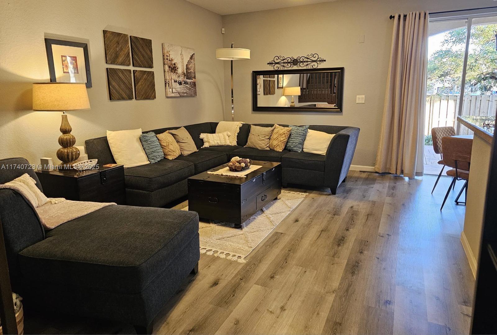955 Southwest 154th Path, Unit 955 Miami, FL 33194 - Photo 7 of 38 Gallery Image 7