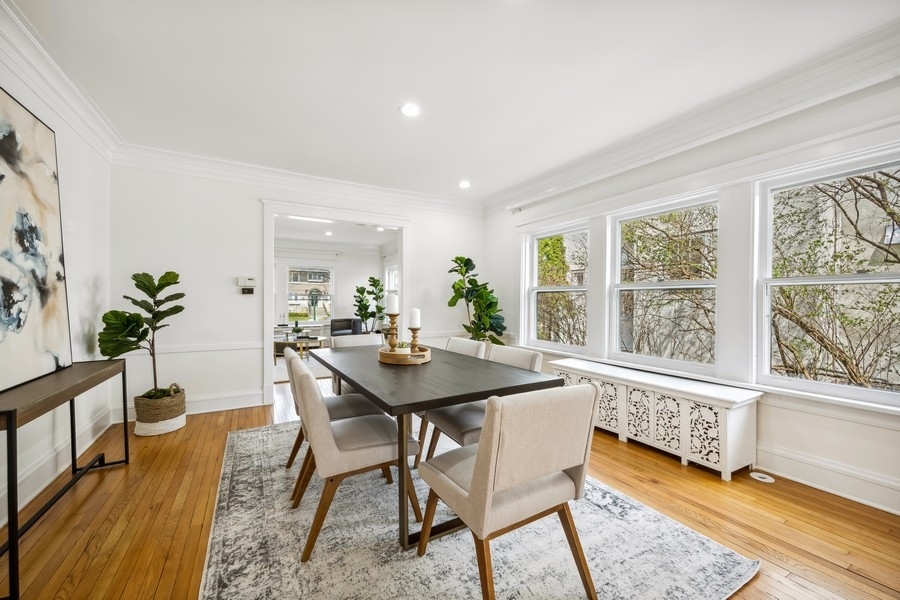 723 Laurel Avenue Wilmette, IL 60091 - Photo 12 of 49