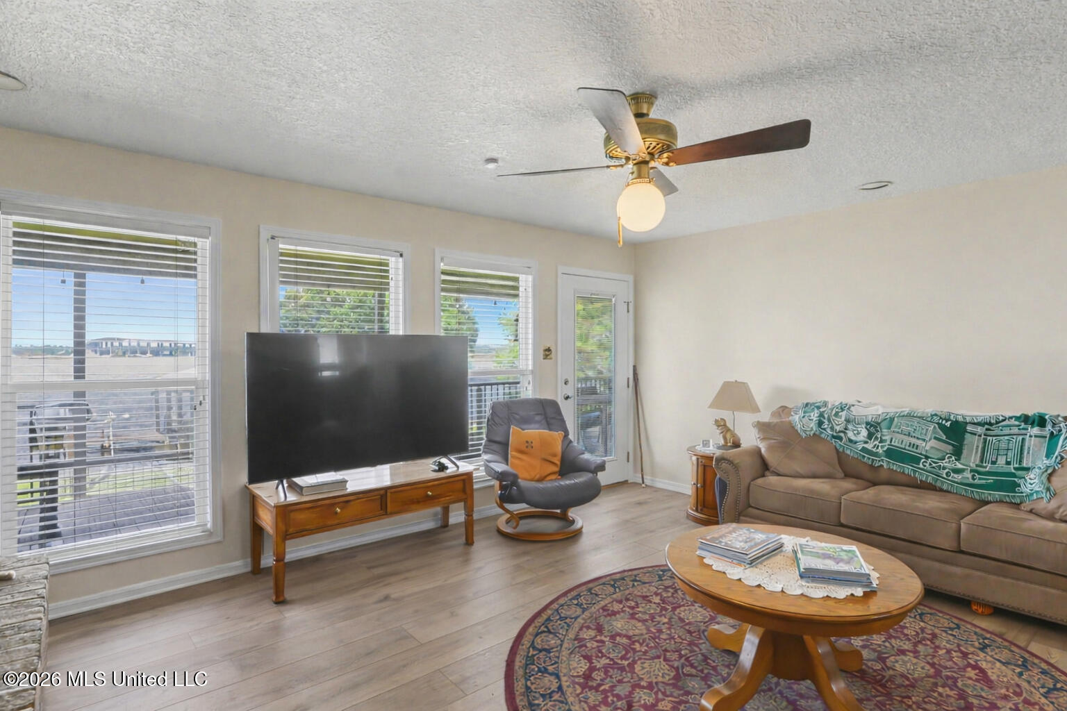 3925 Dantzler Street Moss Point, MS 39563 - Photo 7 of 41 005