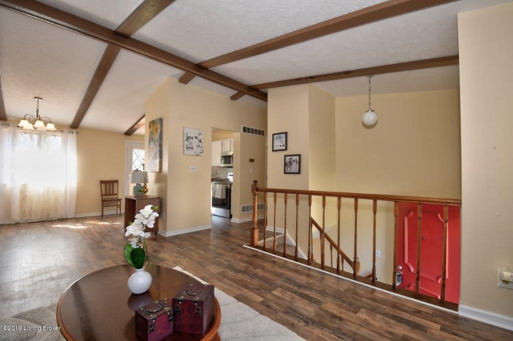 6310 Overton Road Louisville, KY 40228 - Photo 1 of 22 CWD_1494_5_6_Realistic