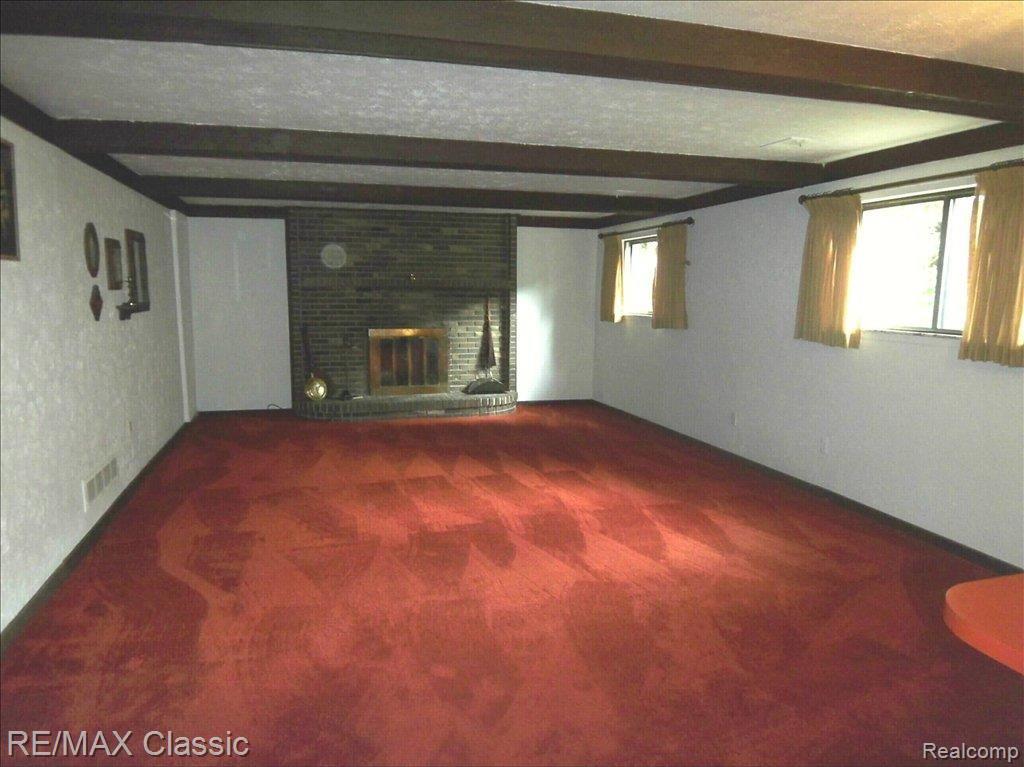 45765 Drexel Road Canton, MI 48187 - Photo 13 of 23 Spacious Family Room