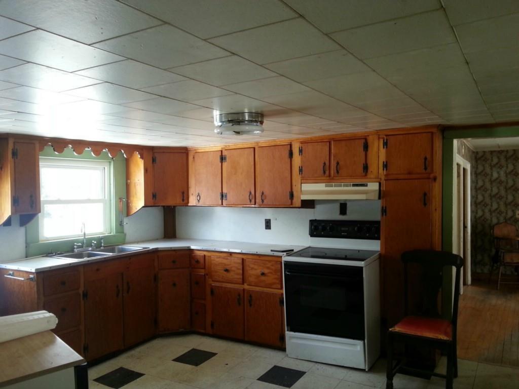 419 Jewett Hill Road Canton, ME 04221 - Photo 2 of 13 Photo