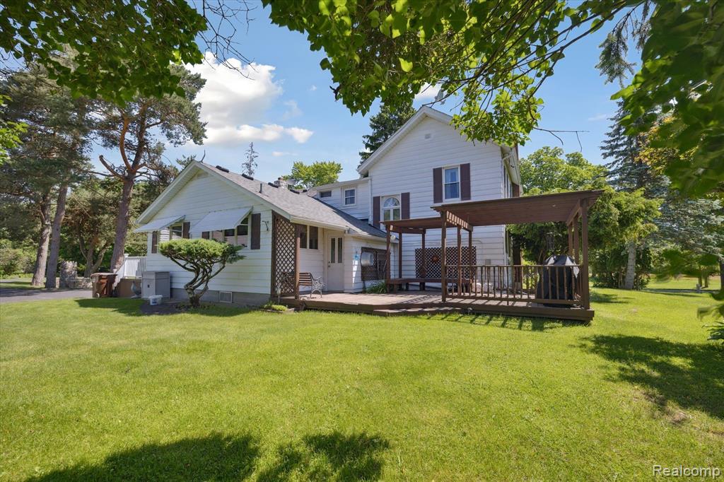 5533 North Fowlerville Road Fowlerville, MI 48836 - Photo 40 of 51