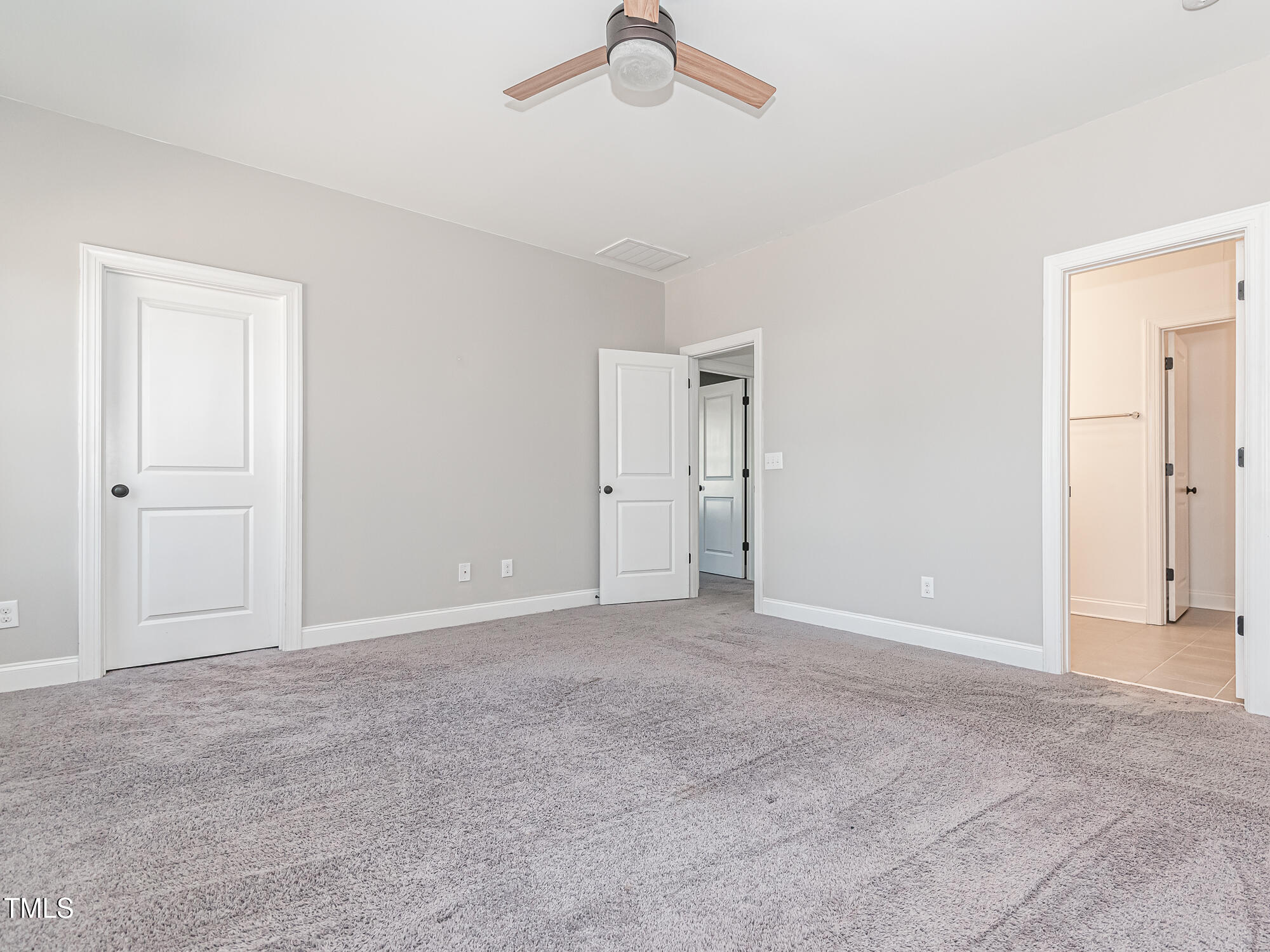 5347 Cypress Lane Raleigh, NC 27609 - Photo 31 of 57 InTrust_Realty_Lee_5347_Cypress-7043