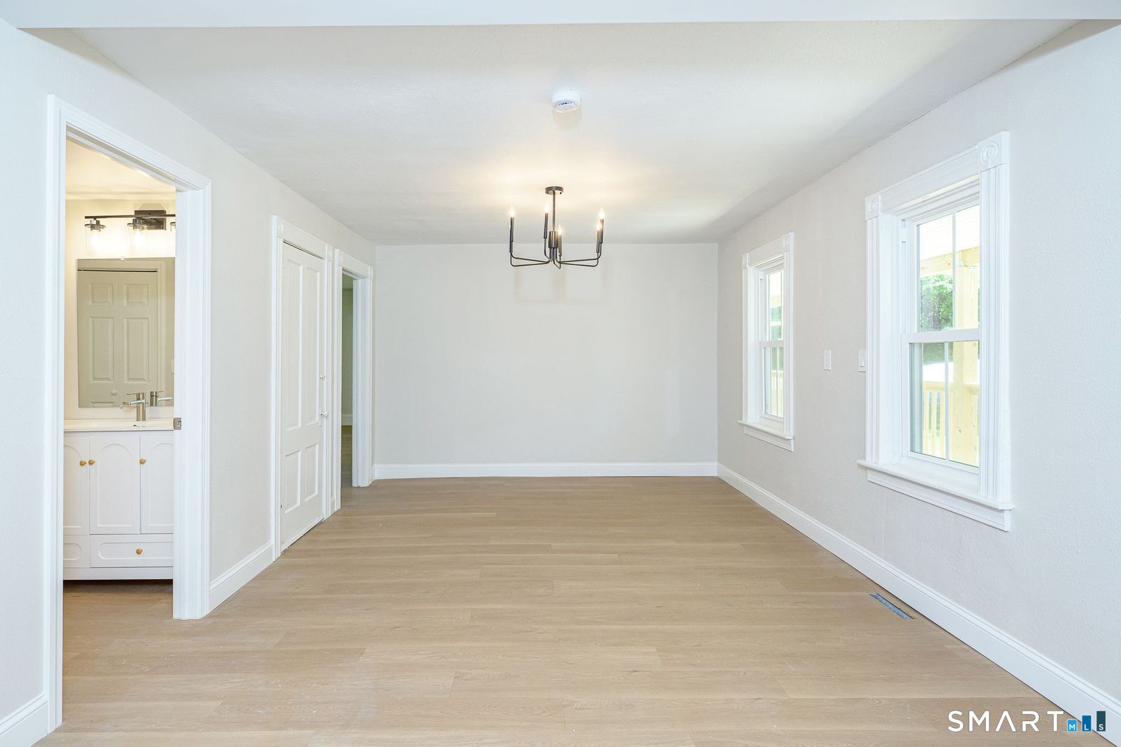 193 East Franklin Street Killingly, CT 06239 - Photo 19 of 30