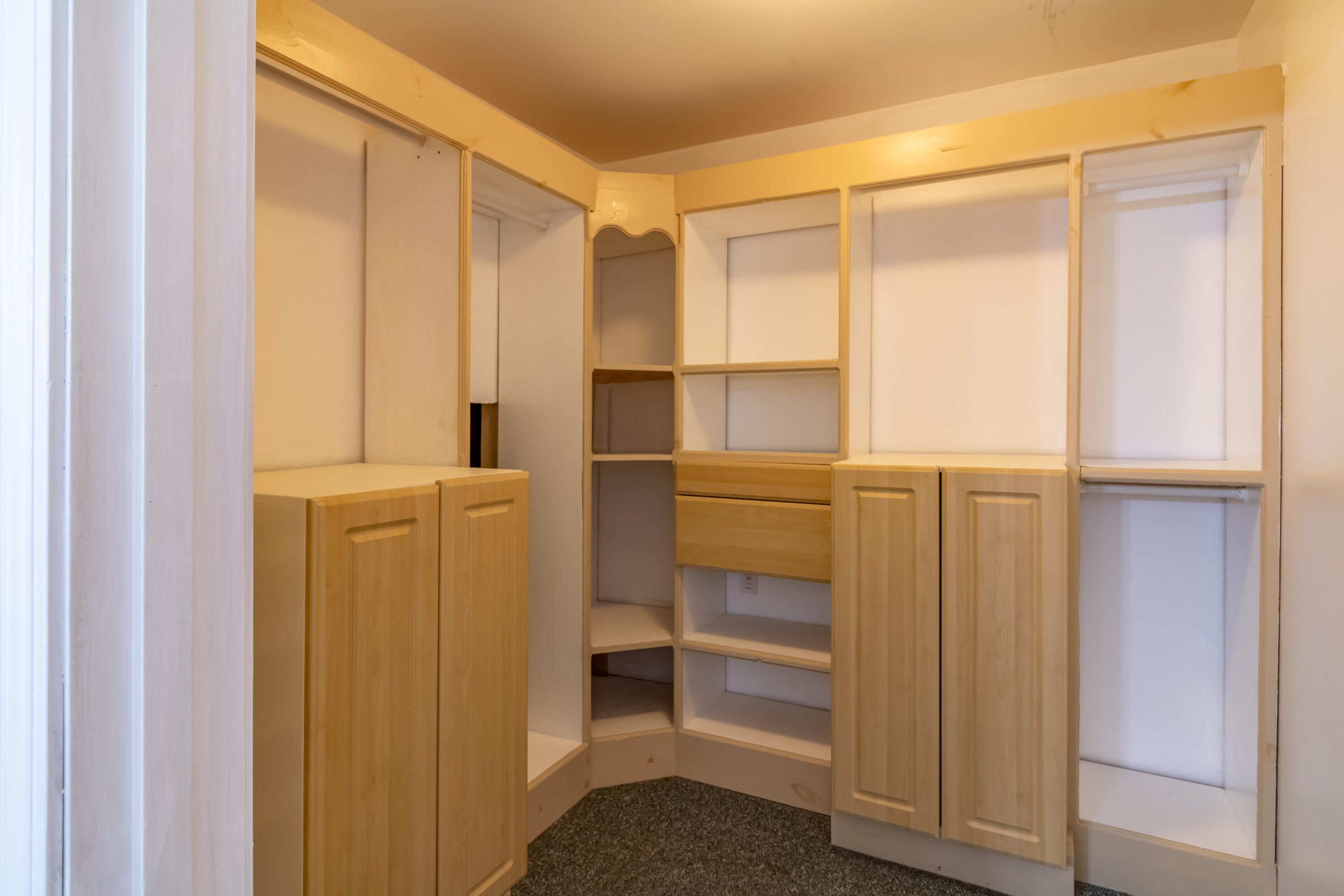 23 Millvale Road Bucksport, ME 04416 - Photo 16 of 35 23 Millvale Road Interiors-38