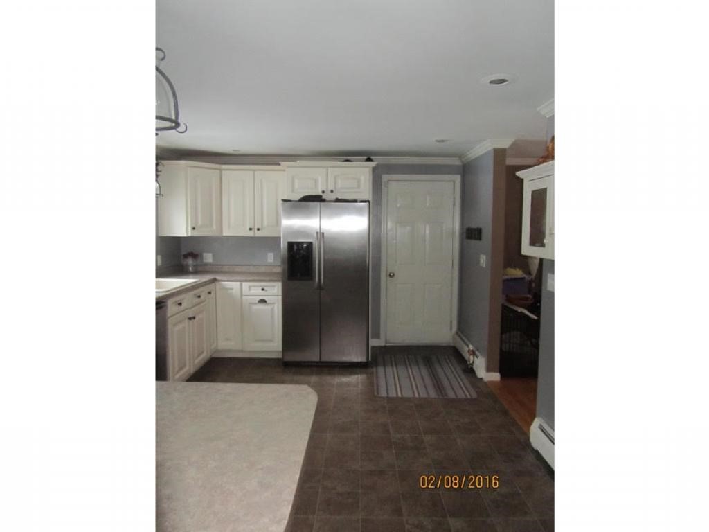 248 Middle Road Deerfield, NH 03037 - Photo 22 of 29