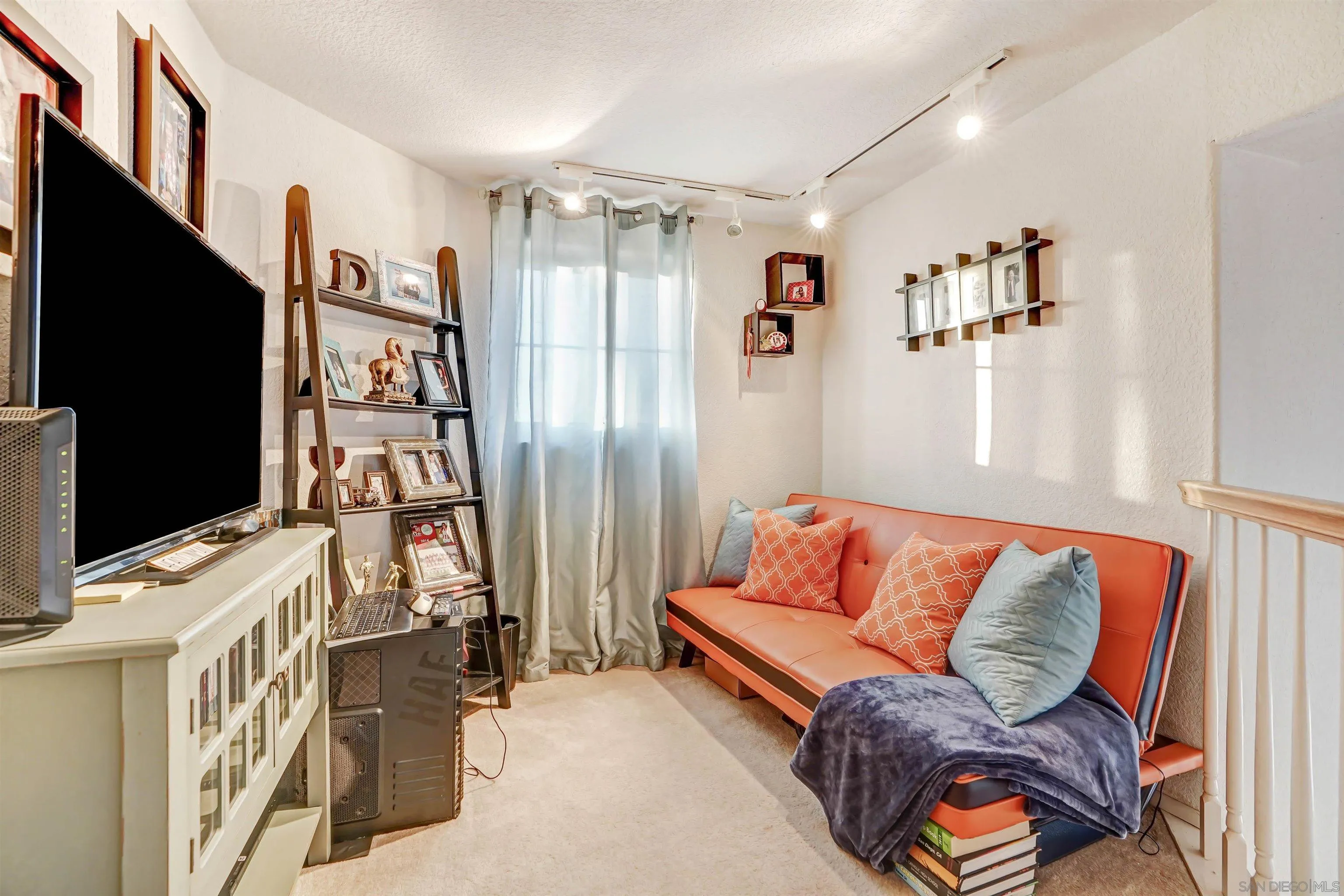7943 Prairie Shadow Road San Diego, CA 92126 - Photo 12 of 24 Gallery Image 12
