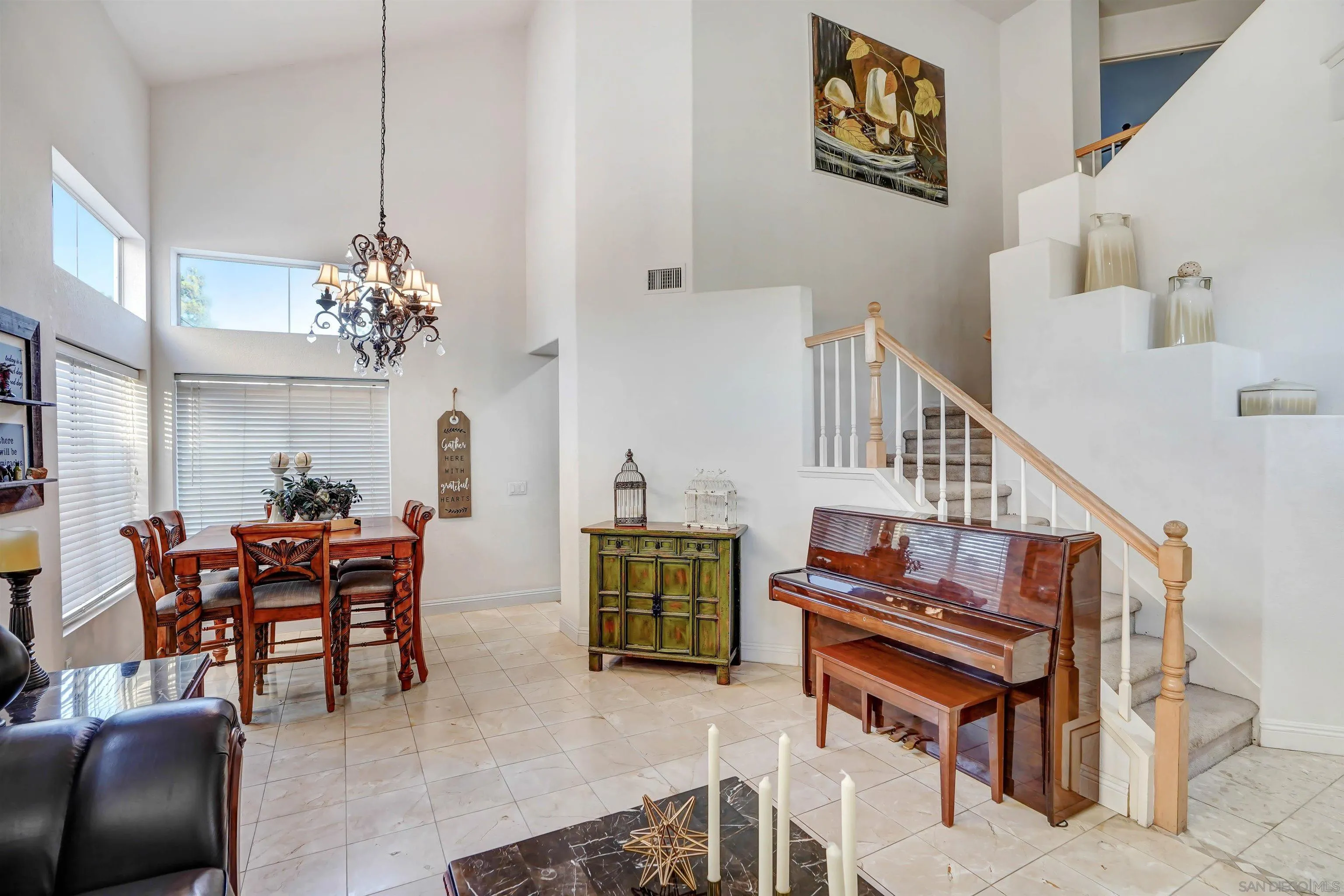 7943 Prairie Shadow Road San Diego, CA 92126 - Photo 5 of 24 Gallery Image 5
