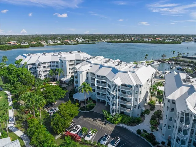 $1,299,900 | 1260 Dolphin Bay Way, Unit 403, Sarasota, FL 34242
