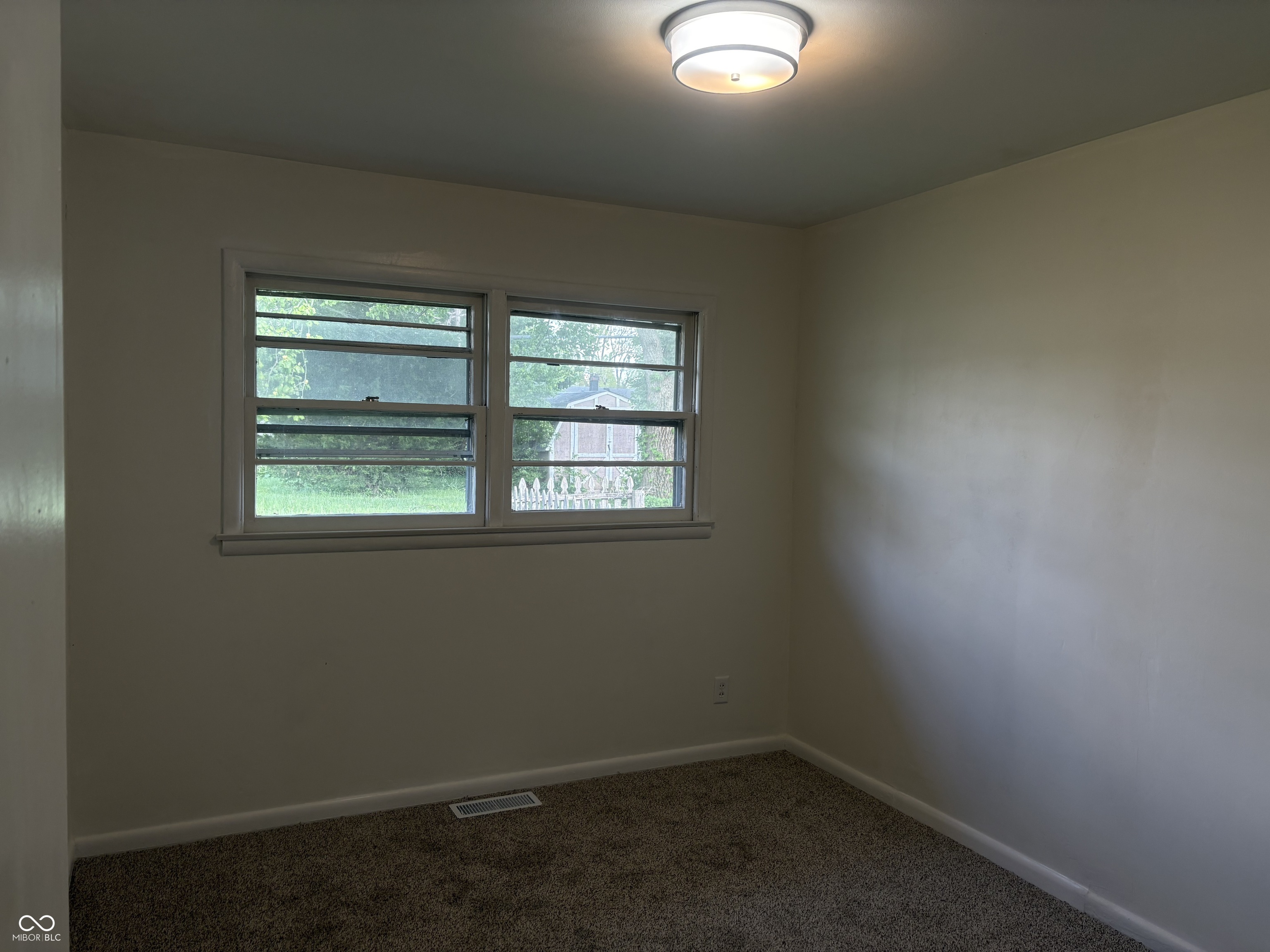 711 Howard Road Greenwood, IN 46142 - Photo 15 of 21 Gallery Image 15