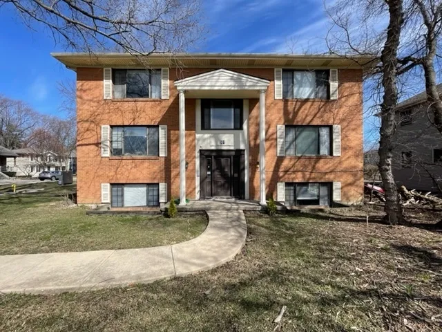 $1,650 | 901 East Chicago Avenue, Unit 2E, Naperville, IL 60540