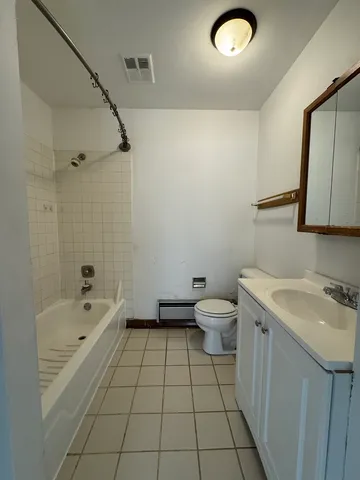 $1,650 | 901 East Chicago Avenue, Unit 2E, Naperville, IL 60540