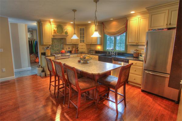 3 Stonybrook Road Marshfield, MA 02050 - Photo 5 of 28 Gallery Image 5