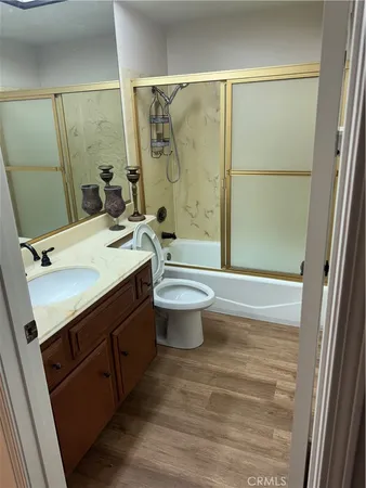 $5,450 | 451 Medford Court, Unit 102, Long Beach, CA 90803