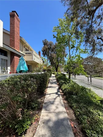 $5,450 | 451 Medford Court, Unit 102, Long Beach, CA 90803