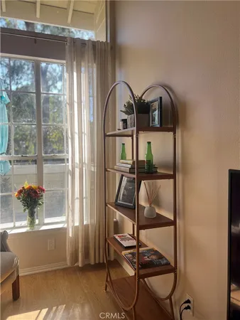 $5,450 | 451 Medford Court, Unit 102, Long Beach, CA 90803