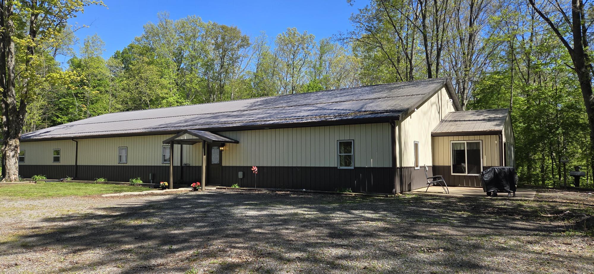 64778 Union Road Cassopolis, MI 49031 - Photo 4 of 58 64778UnionLodge