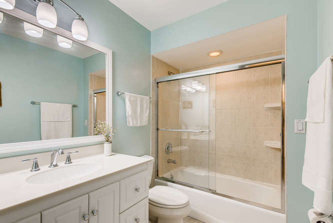 675 Rodenburg Road Roselle, IL 60172 - Photo 12 of 20