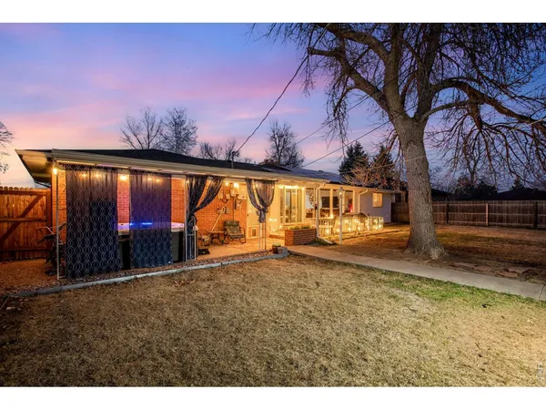 a view of an outdoor space and a yard