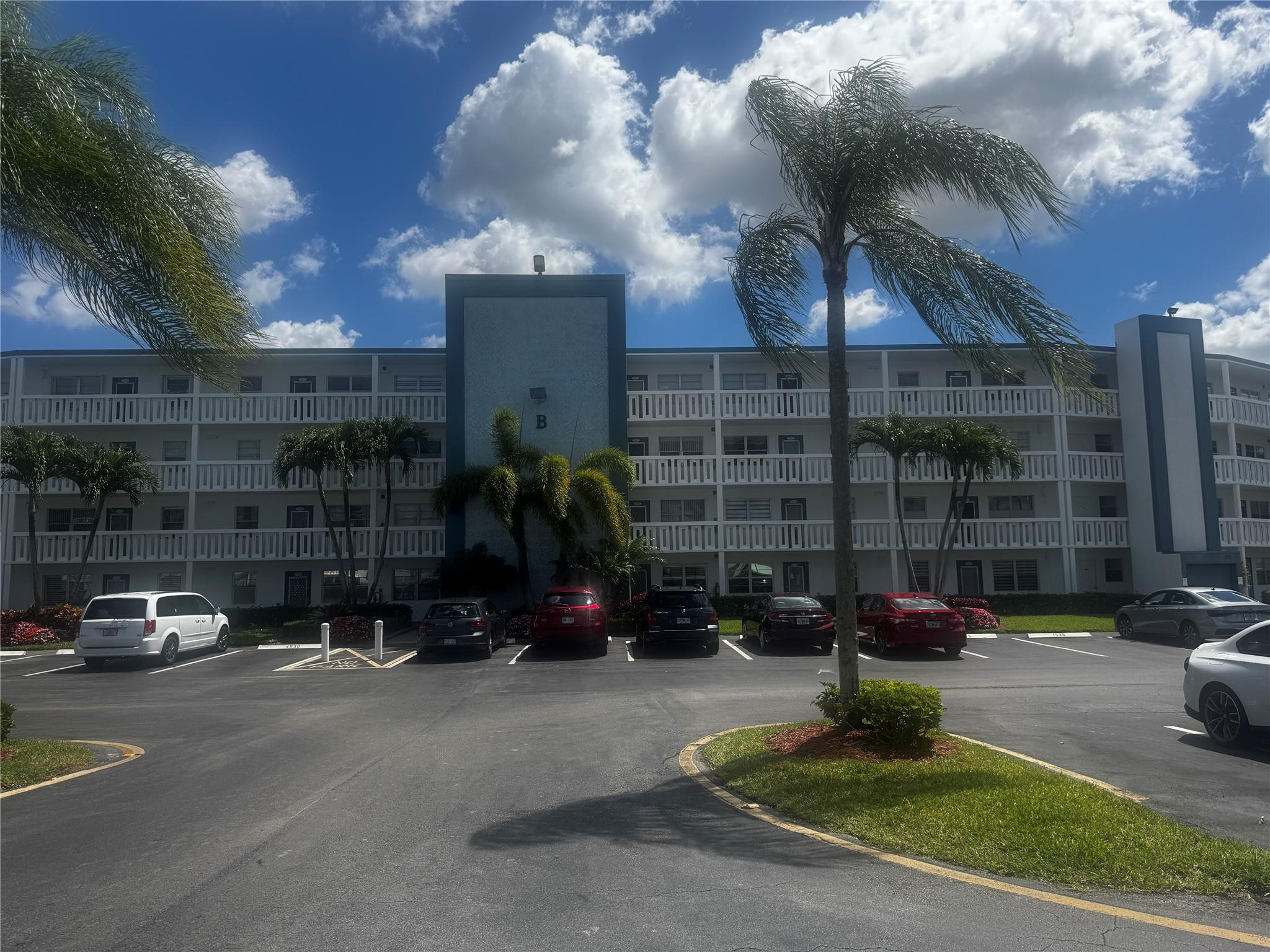 3026 Exeter, Unit 3026B Boca Raton, FL 33434 - Photo 1 of 31 EXETER B