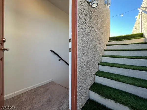 $3,500 | 8028 Haywood Estate Avenue, Las Vegas, NV 89113