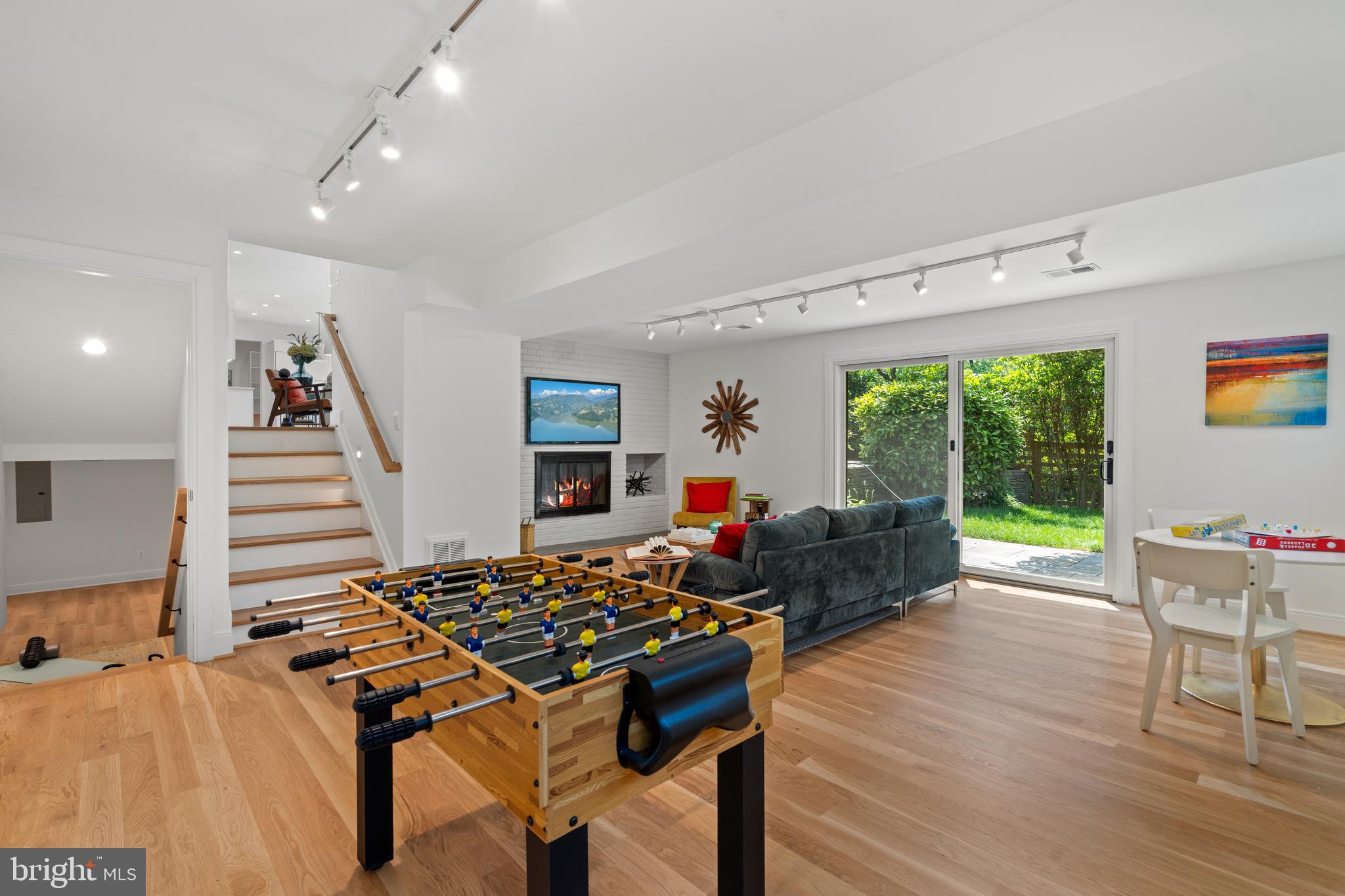 4806 Grantham Avenue Chevy Chase, MD 20815 - Photo 45 of 66