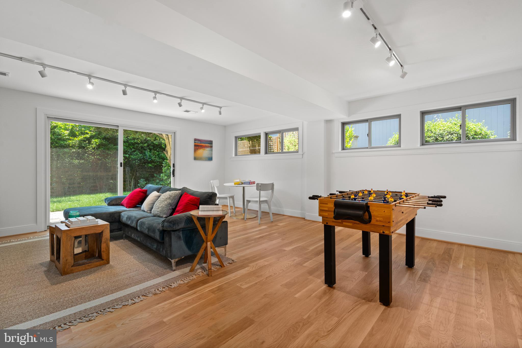 4806 Grantham Avenue Chevy Chase, MD 20815 - Photo 47 of 66