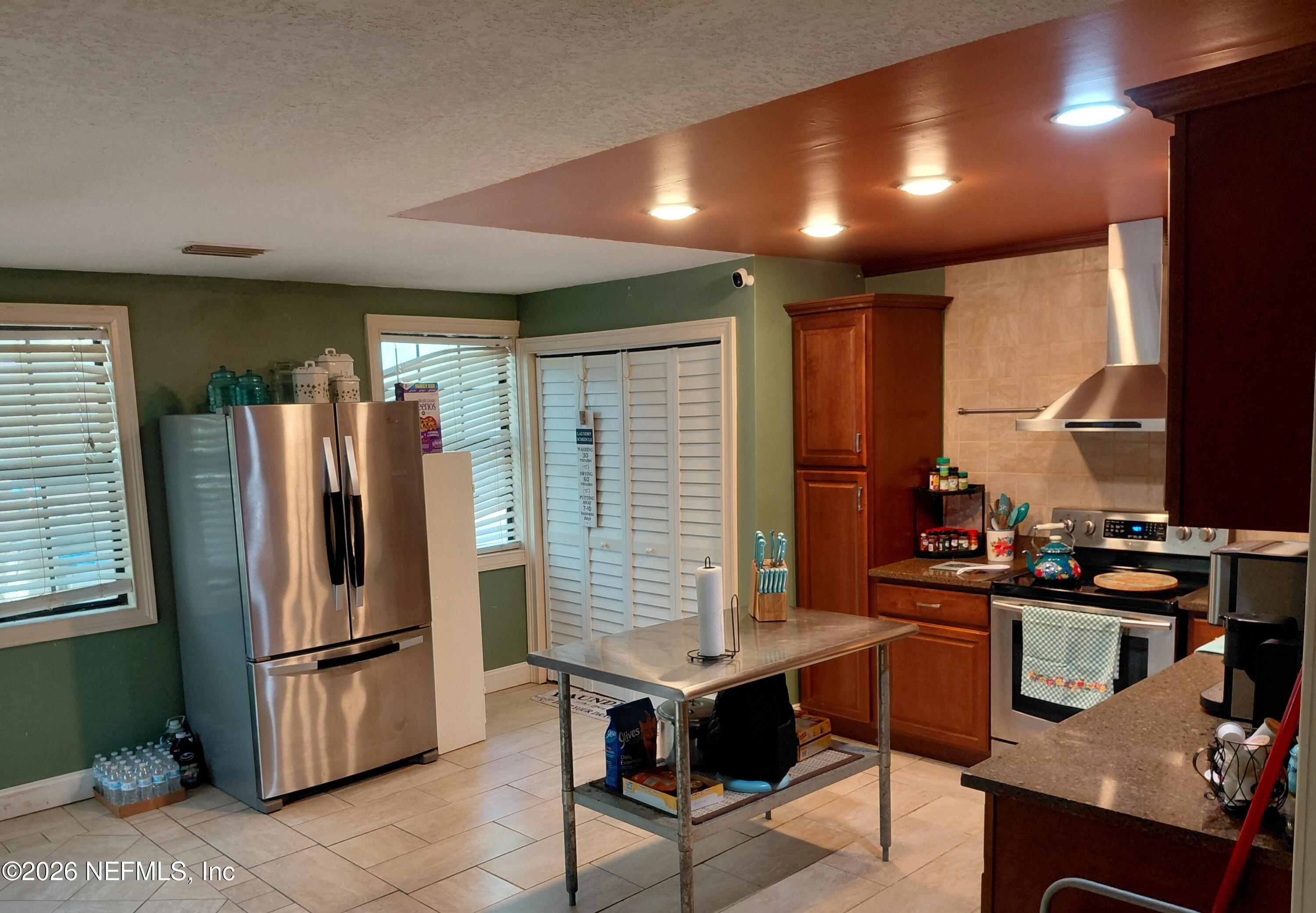 5824 Jones Creek Road Keystone Heights, FL 32656 - Photo 2 of 20 Kitchen