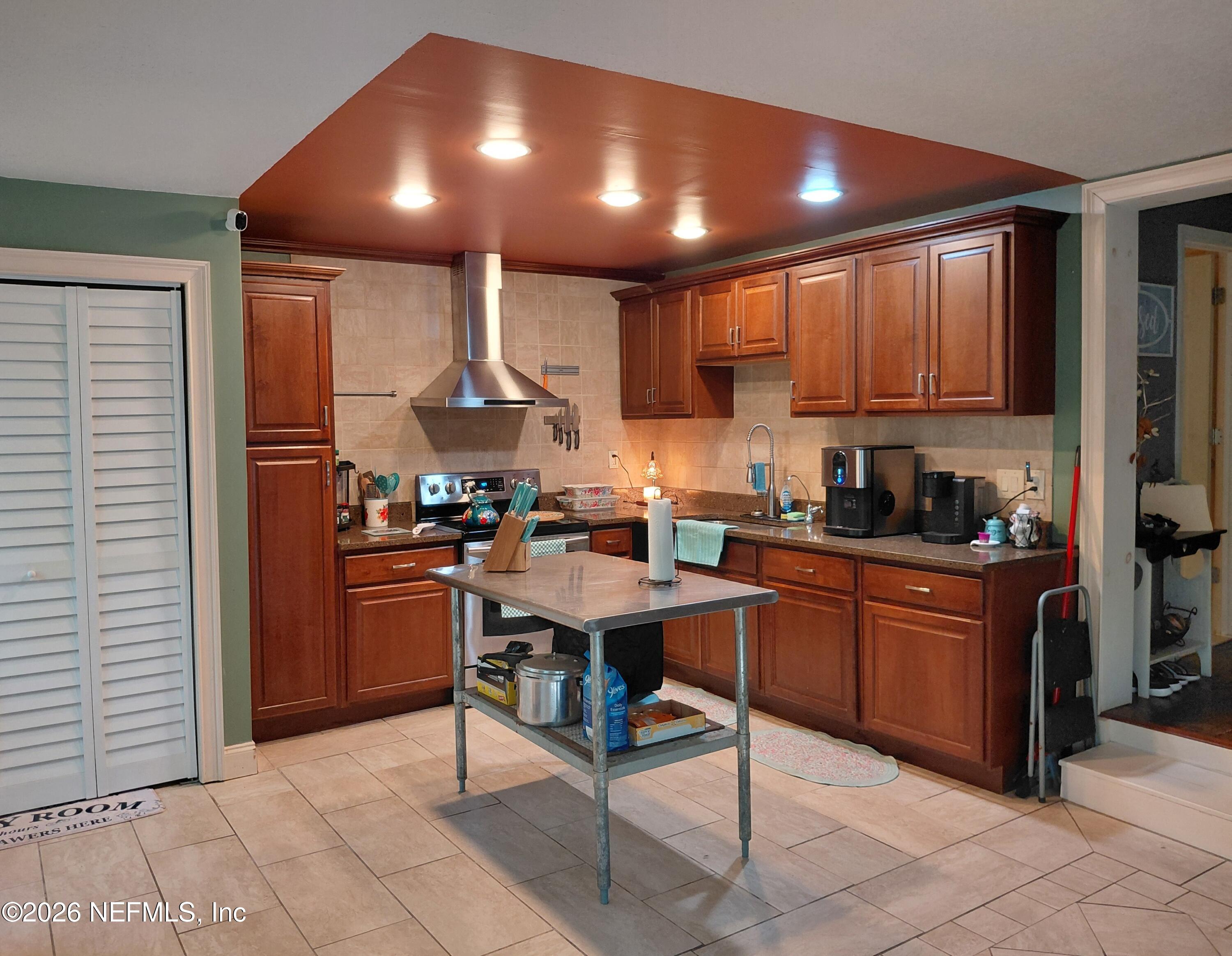 5824 Jones Creek Road Keystone Heights, FL 32656 - Photo 3 of 20 Kitchen