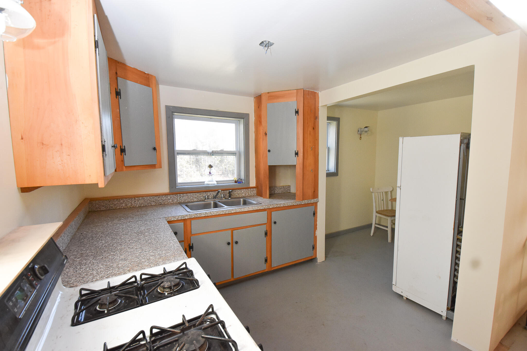 550 North Road Sebec, ME 04481 - Photo 4 of 31 DSC_0172