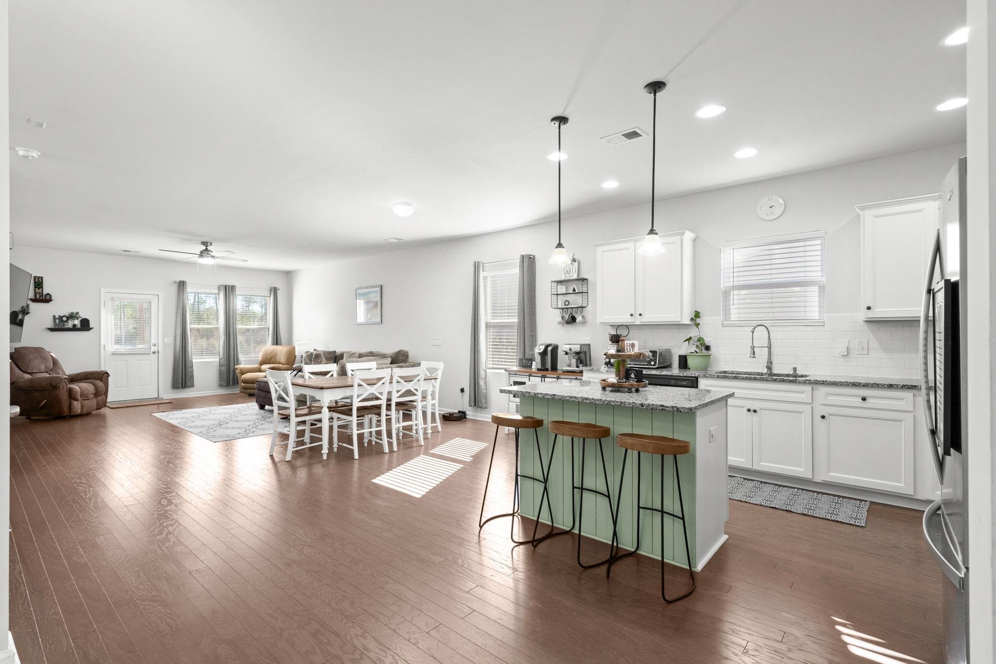 877 Wild Leaf Loop Conway, SC 29526 - Photo 4 of 42