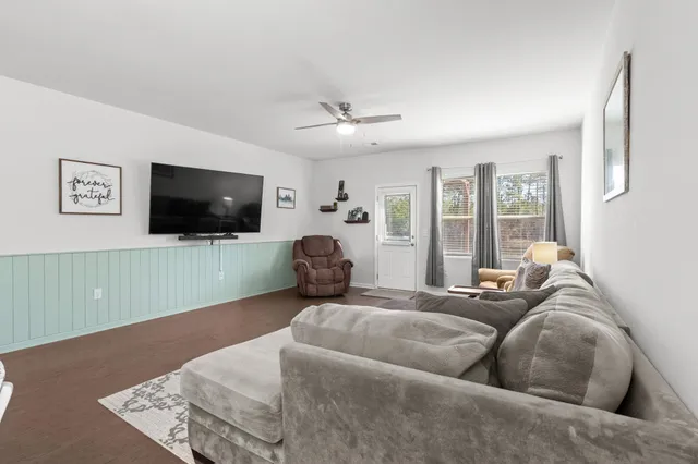 $330,000 | 877 Wild Leaf Loop, Conway, SC 29526