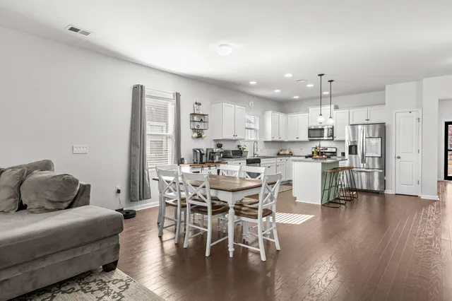 $330,000 | 877 Wild Leaf Loop, Conway, SC 29526