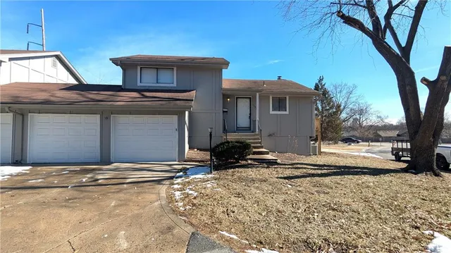 $175,000 | 13952 Falkirk Circle, Grandview, MO 64030