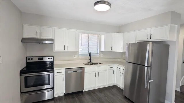 $175,000 | 13952 Falkirk Circle, Grandview, MO 64030