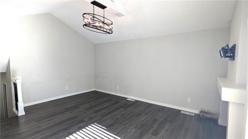 13952 Falkirk Circle Grandview, MO 64030 - Photo 13 of 40