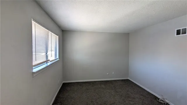 $175,000 | 13952 Falkirk Circle, Grandview, MO 64030