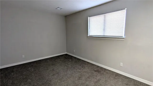 $175,000 | 13952 Falkirk Circle, Grandview, MO 64030